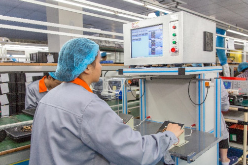 Shenzhen Xindonghui Technology Co., Ltd lini produksi pabrik